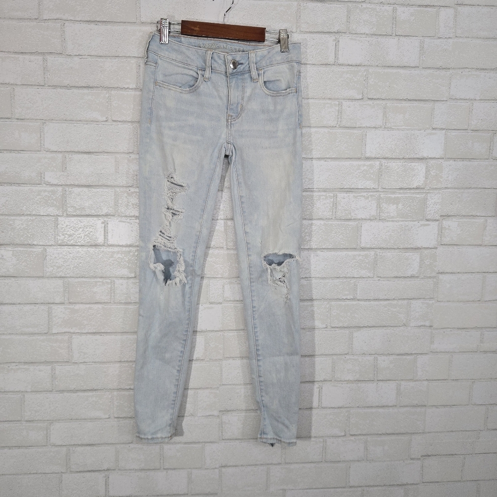 AEO distressed‎ jeggings